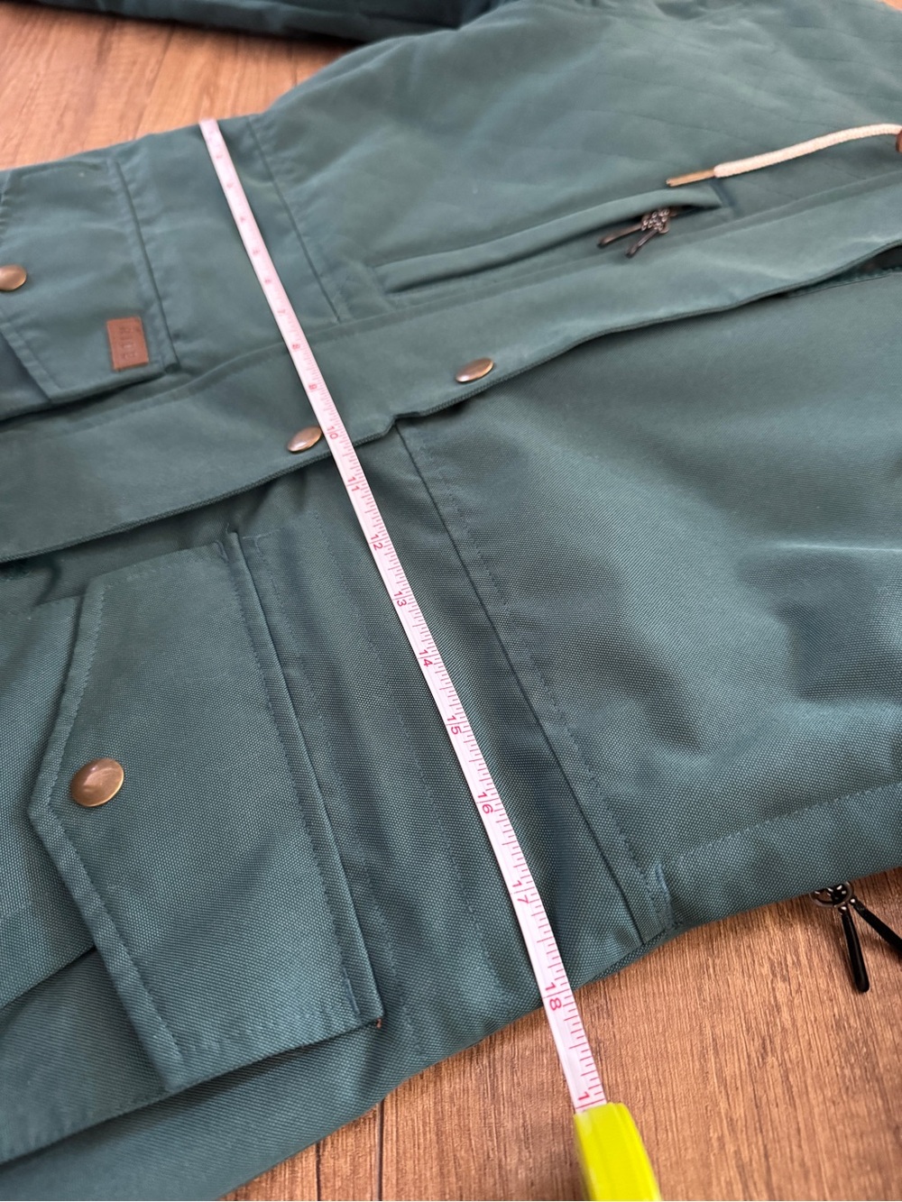 Women's Ski Jacket - Picture 7 of 10